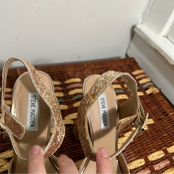 Steve Madden Jillyy Gold Glitter Platform Heels 8.5 - Picture 5 of 10